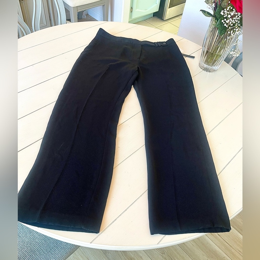 Perry Ellis NWT size 12 dress pants from Macy’s. Button belt closure.